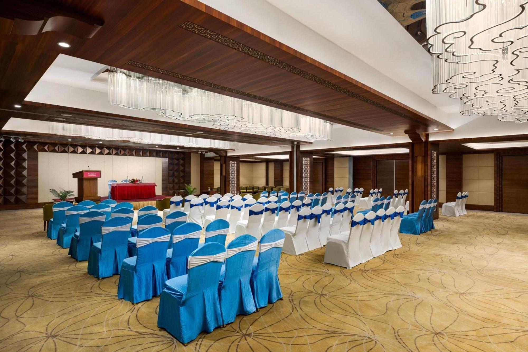 Ramada By Wyndham Kathmandu Dhumbarahi Hotel Exterior foto
